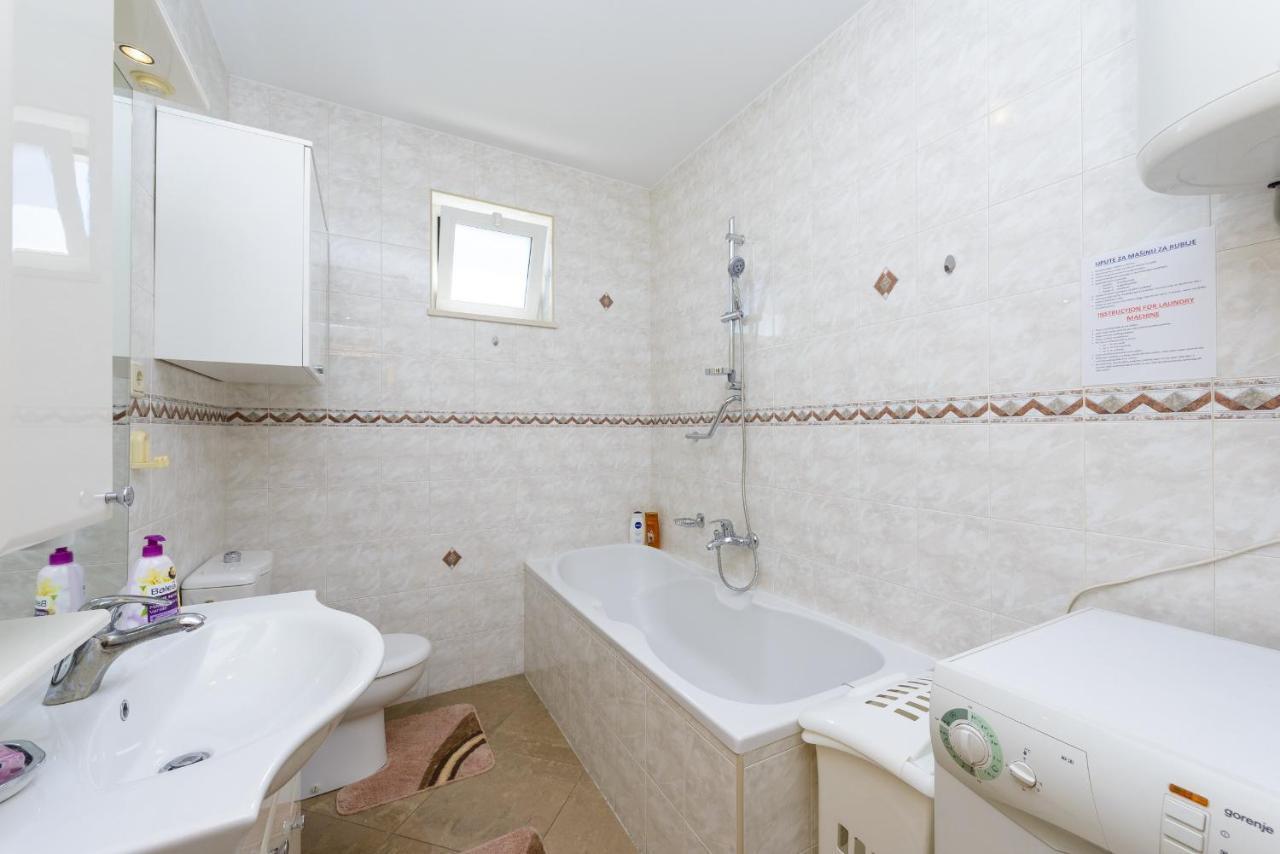 Apartment Tija Two Bedroom Apartment With Balcony And Partial Sea View Дубровник Экстерьер фото
